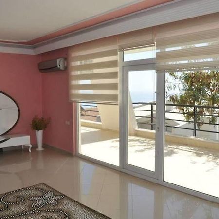 Alanya Deniz Villa Екстериор снимка