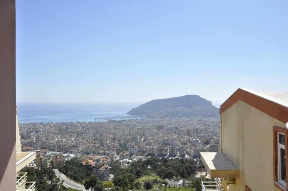 Alanya Deniz Villa Екстериор снимка