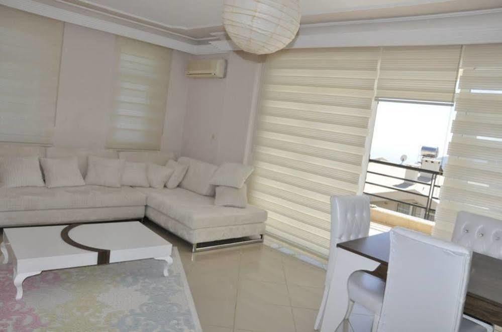 Alanya Deniz Villa Екстериор снимка