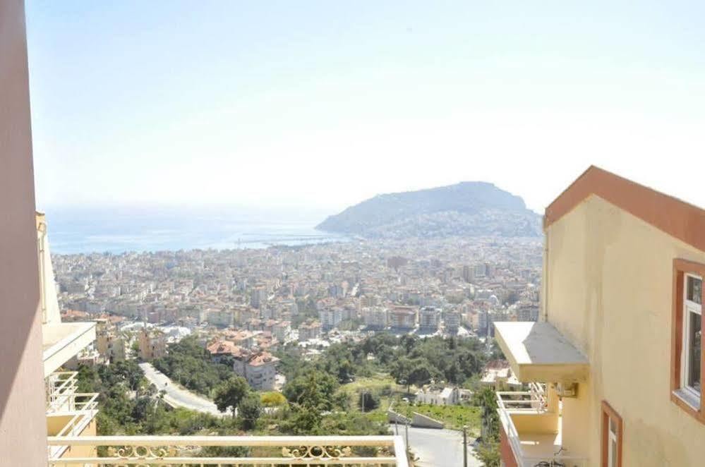 Alanya Deniz Villa Екстериор снимка