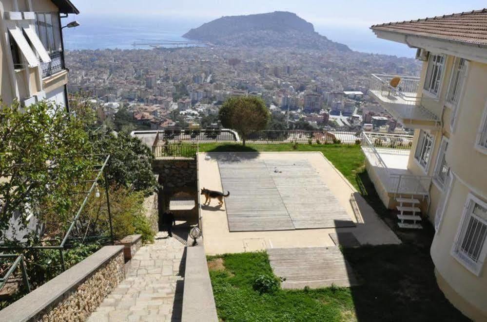 Alanya Deniz Villa Екстериор снимка