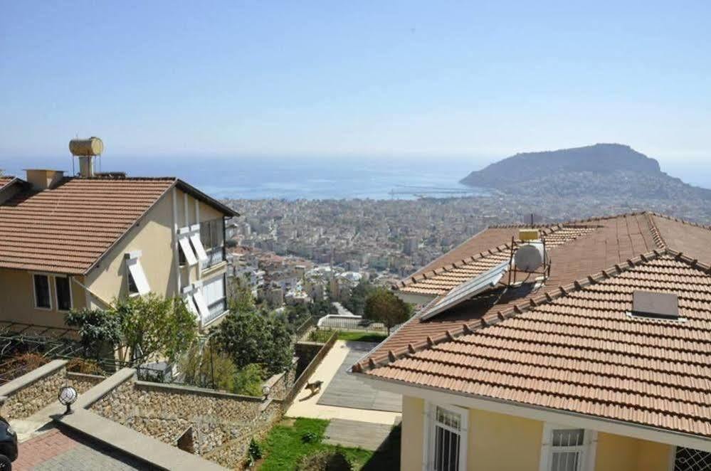Alanya Deniz Villa Екстериор снимка