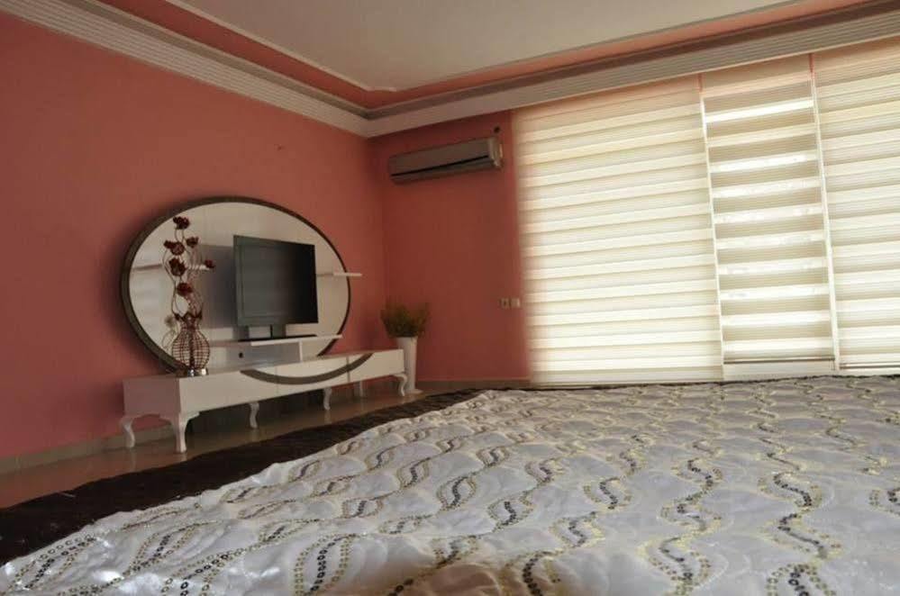 Alanya Deniz Villa Екстериор снимка