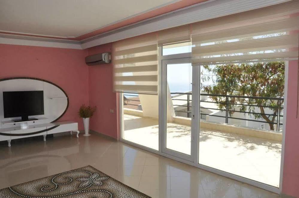 Alanya Deniz Villa Екстериор снимка