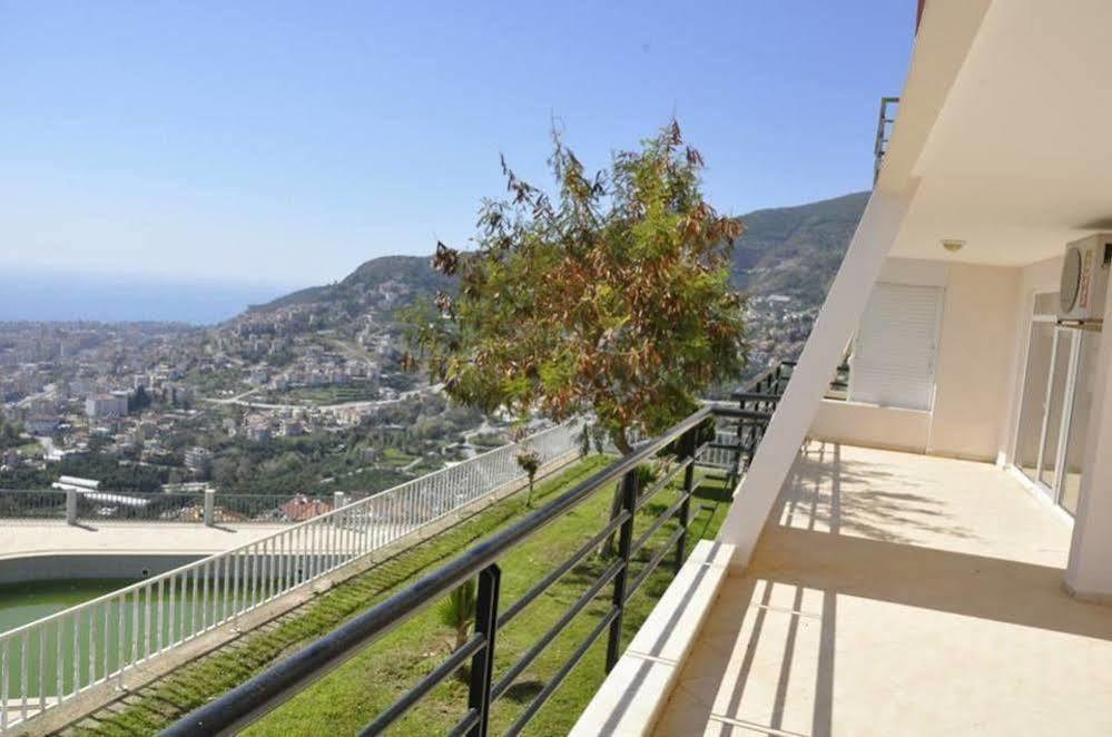 Alanya Deniz Villa Екстериор снимка